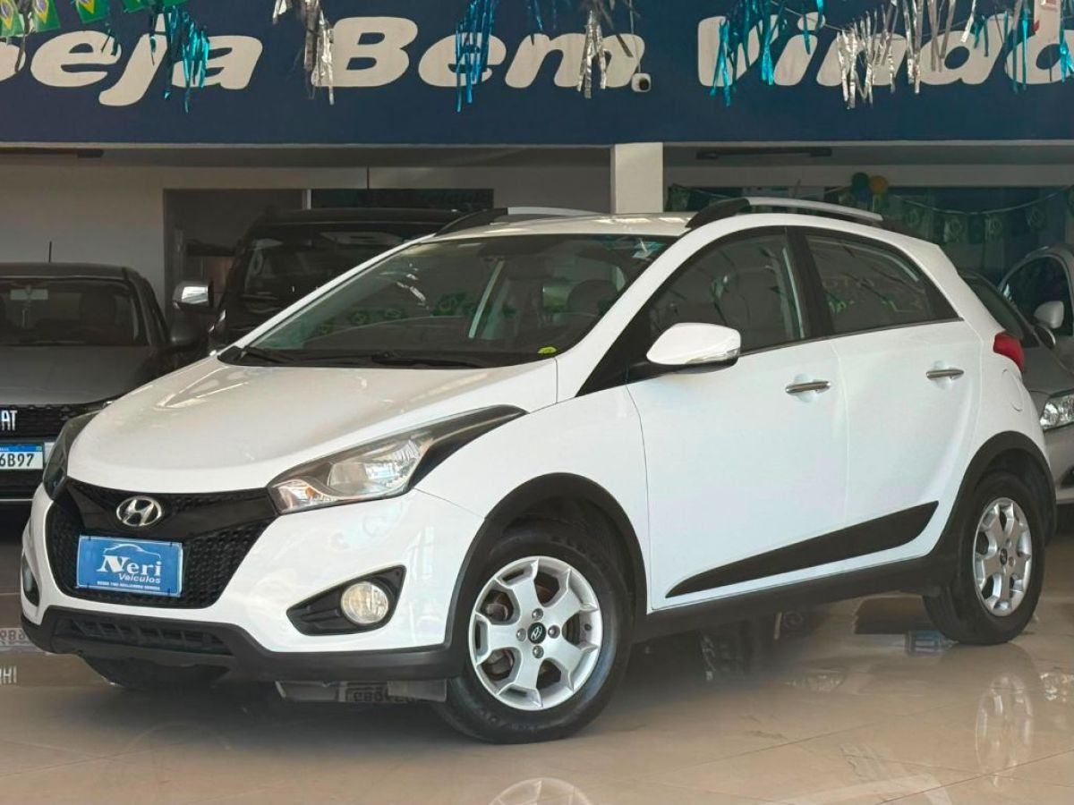 Hyundai HB20X Premium 1.6 Automático 2015